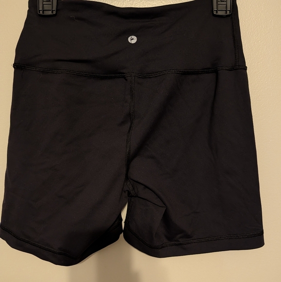 90 Degree by Reflex Black Biker Shorts – Size M - Picture 2 of 5